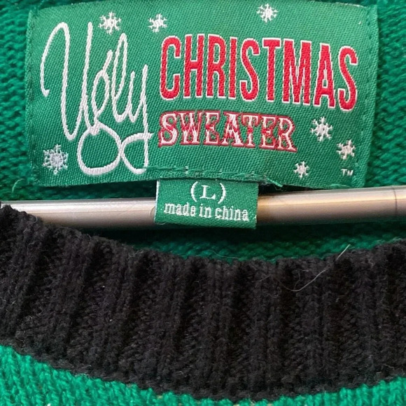 Ugly Christmas sweater, Santa large beer, mug, snowflakes size large - Picture 6 of 7